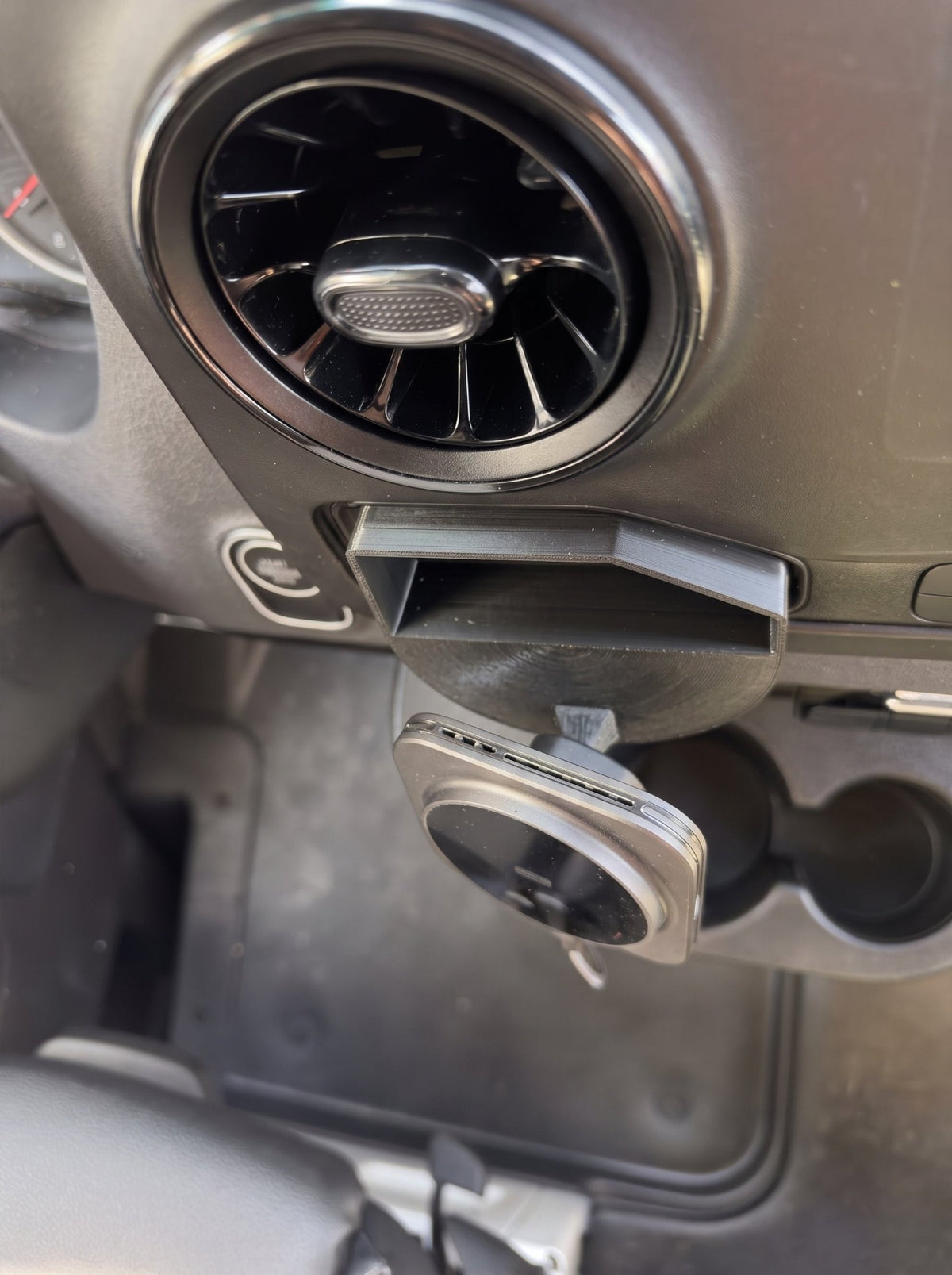 Mercedes Sprinter (2019+ VS30) Dash Cubby Phone Mount | 17mm Ball Base (Zero Screen or Vent Block) - JForm Designs
